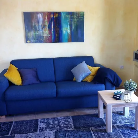 Charmantes Mit Balkon Und Pool Apartmán Novigrad (Dalmatia)