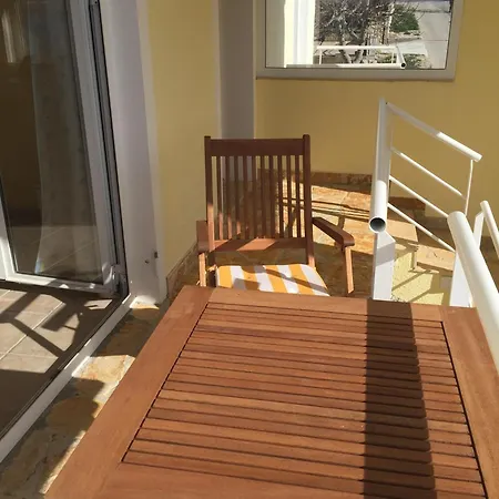 Charmantes Mit Balkon Und Pool Novigrad (Dalmatia)
