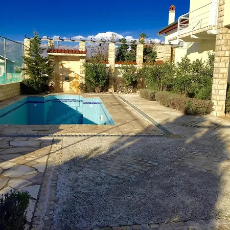 Charmantes Mit Balkon Und Pool Novigrad (Dalmatia)