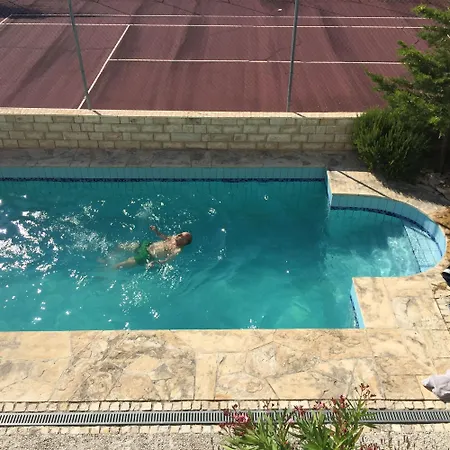 Charmantes Mit Balkon Und Pool *